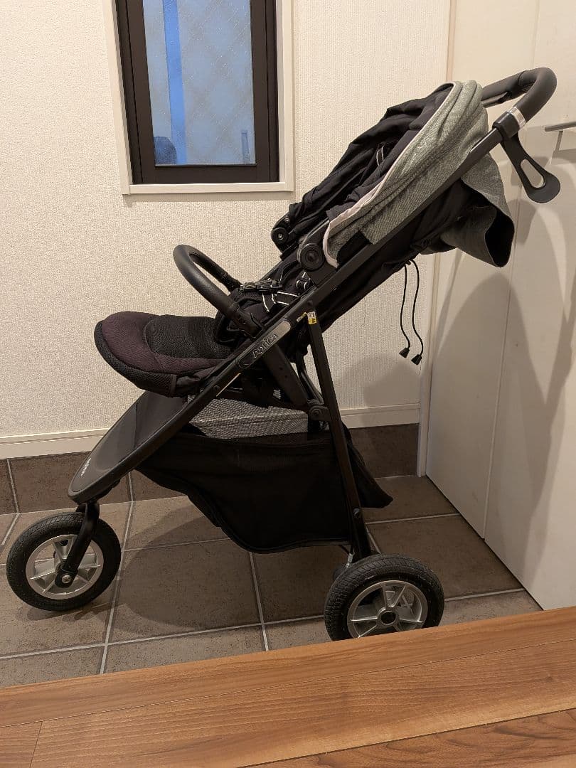 Aprica ベビーカー スムーヴ