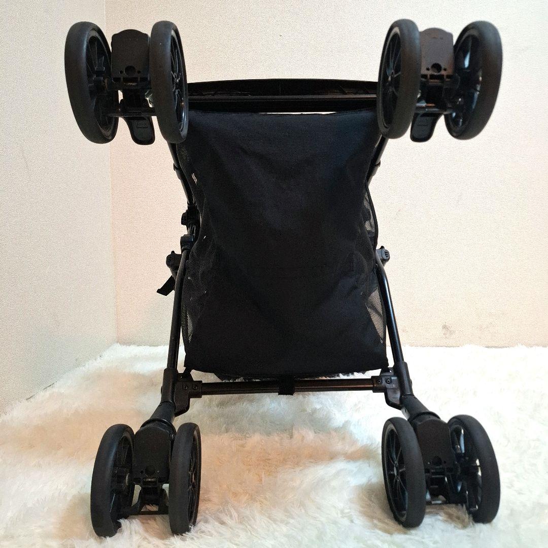 【美品】Combi スゴカルα 4キャス compact エッグショックHT