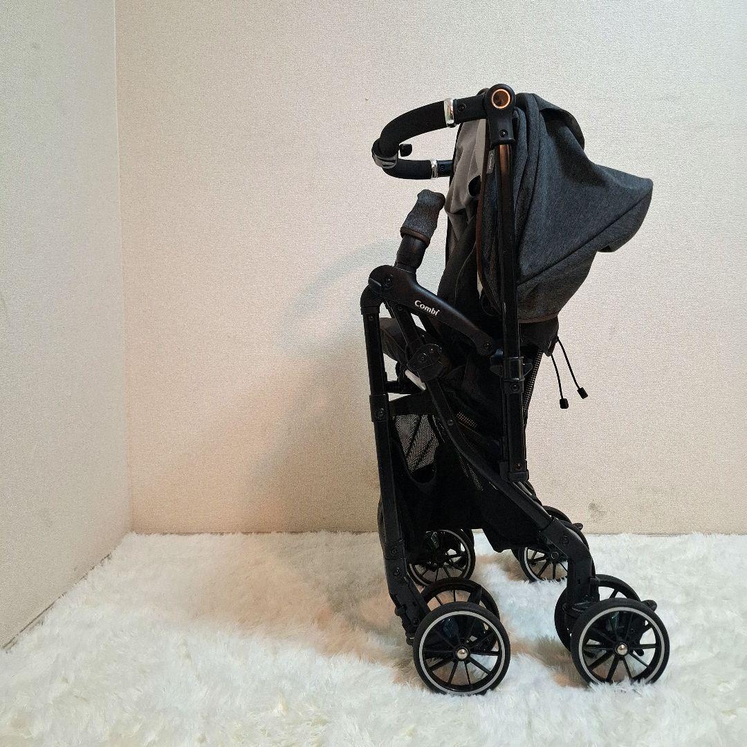 【美品】Combi スゴカルα 4キャス compact エッグショックHT