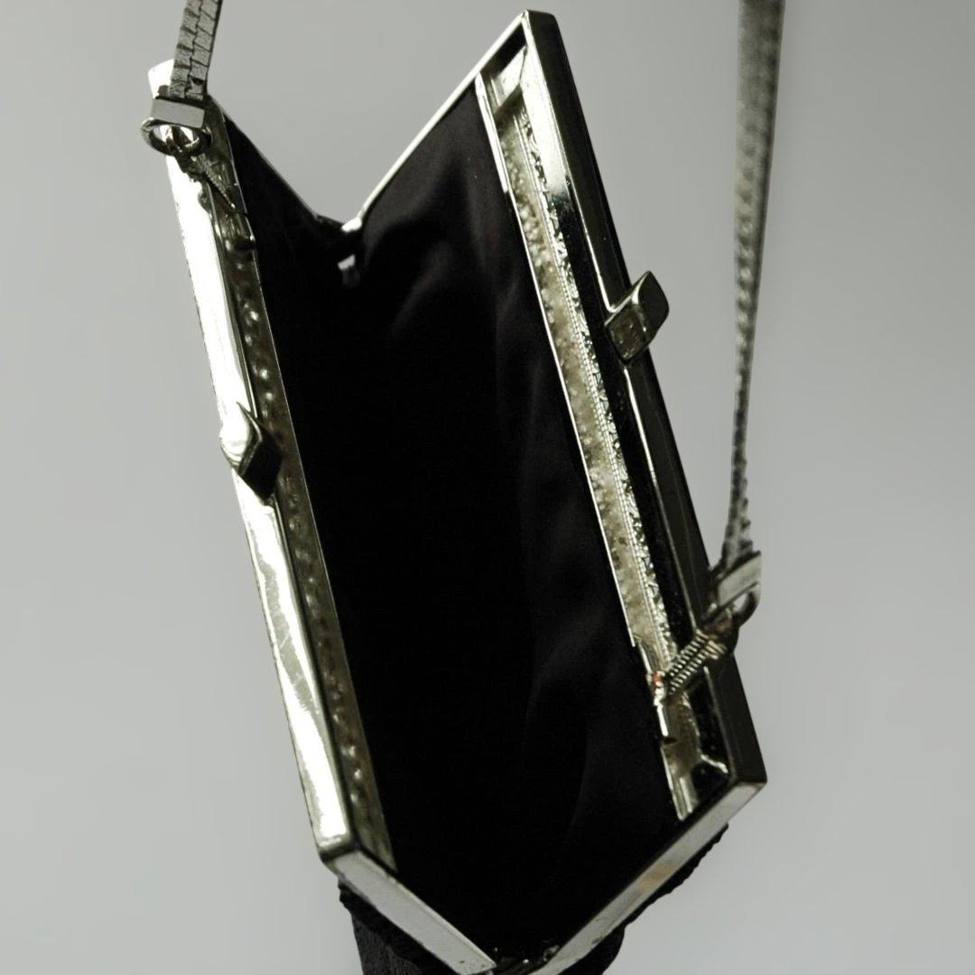 デリカビーズ織 花柄 黒ミニポシェット