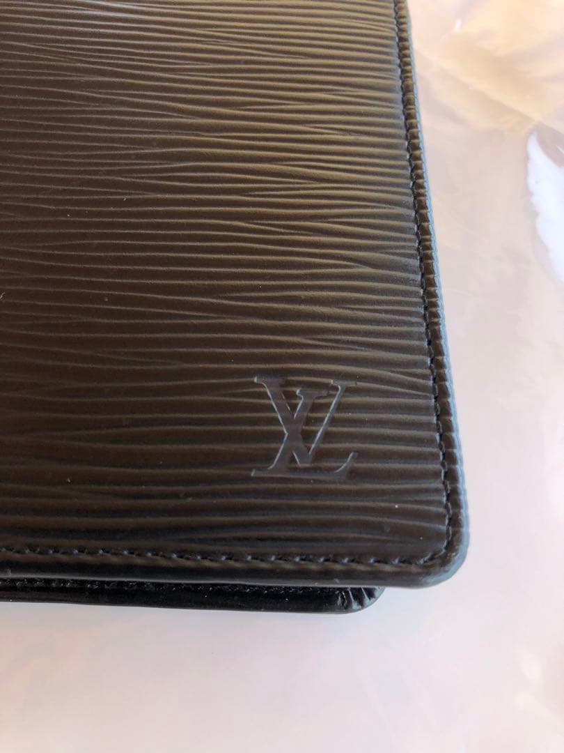 ルイヴィトン メンズ　二つ折り財布