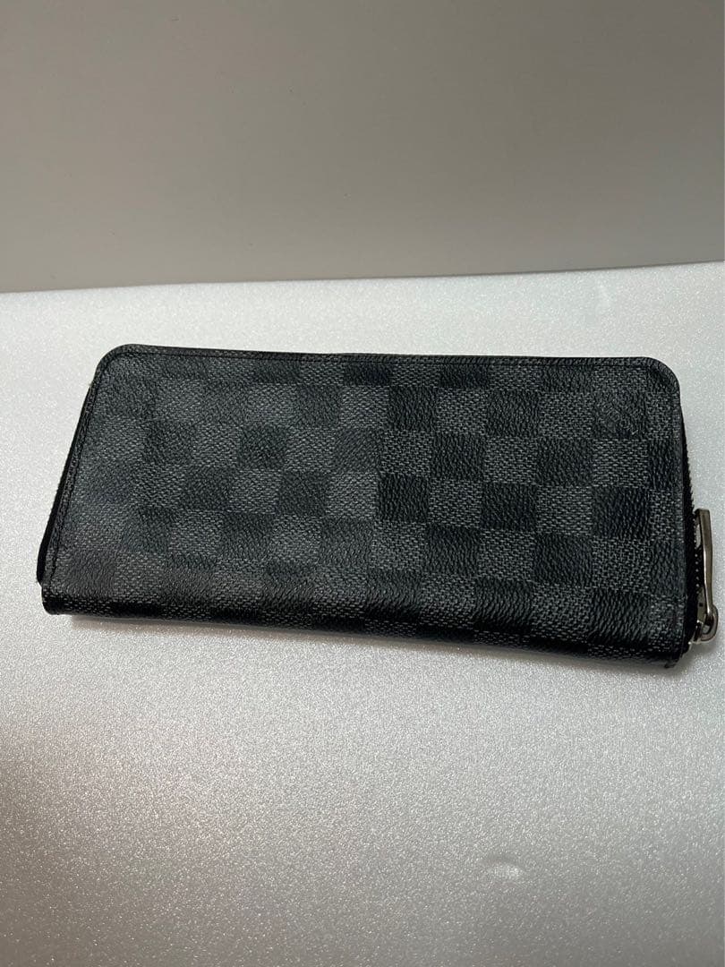 石*a様 【美品】ルイヴィトン ダミエグラフィット ジッピーウォレット 長財布