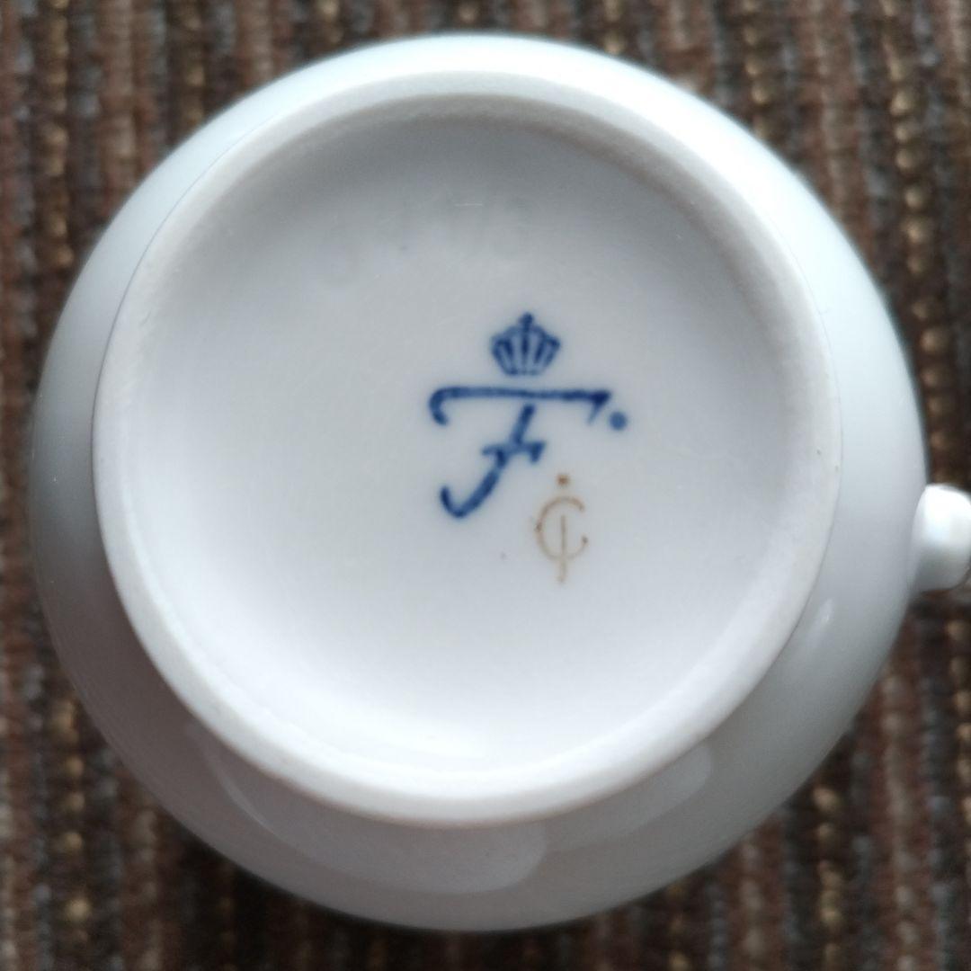 【美品】フュルステンベルク　バラ文様　ポット＆クリーマー＆シュガーポットセット