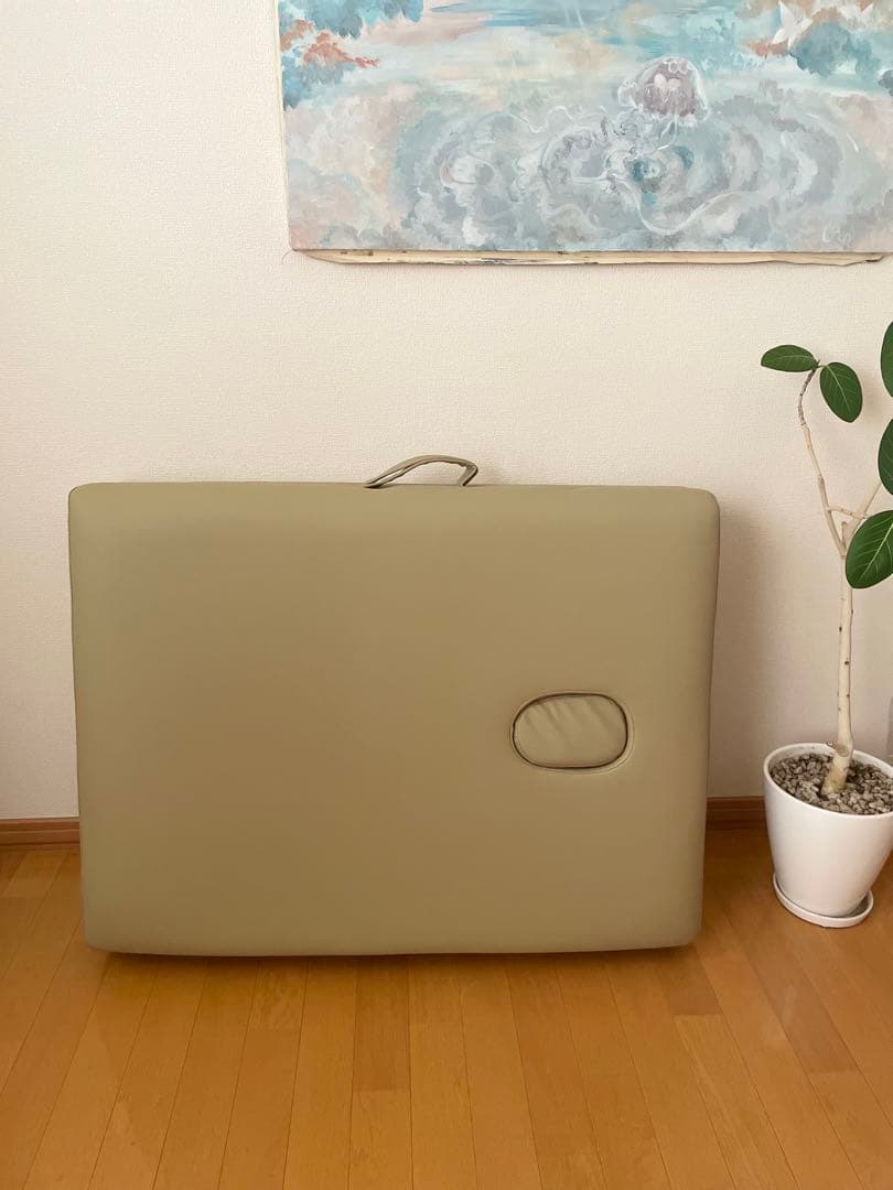 美品　高級木製ポータブルベッド マッサージベッド エステベッド 折りたたみ
