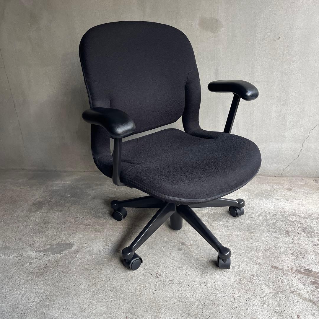 Herman Miller ハーマンミラー　エクア2 チェア　都内限定販売