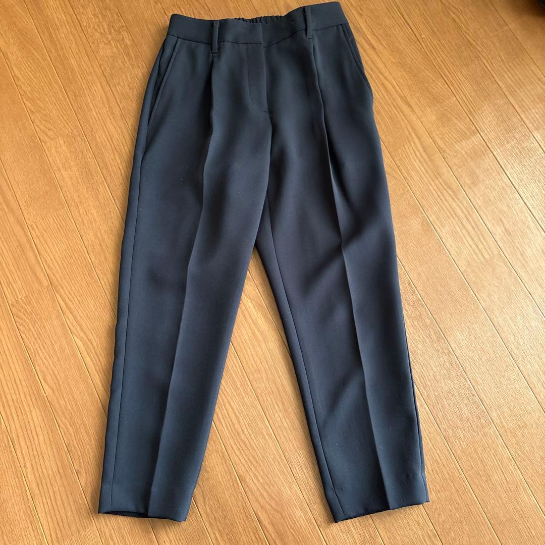 プラステ　PLST ジャケット・テーパードパンツ スーツ