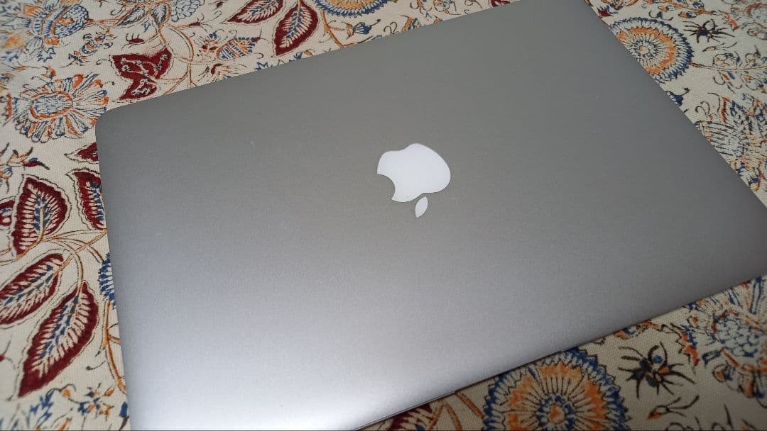 Apple MacBook Air 13.3インチ 2017　マックブック