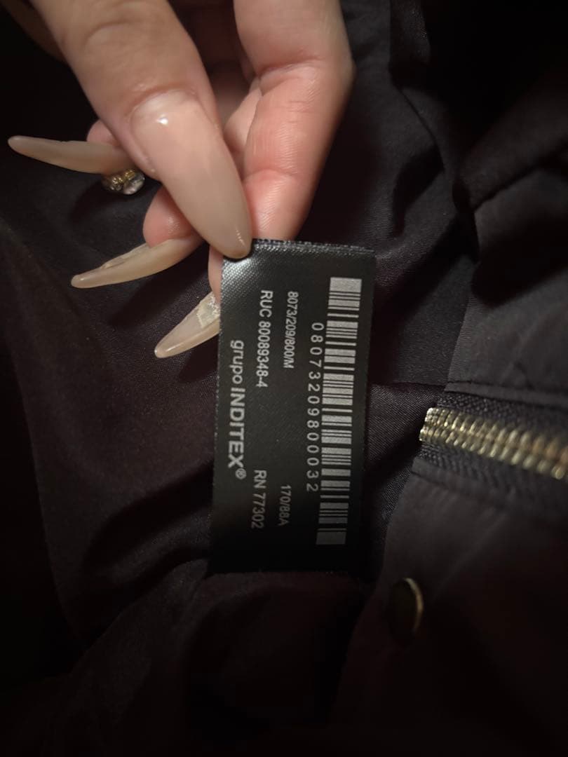 ZARA フード、ベルト付き　ダウンジャケット　ブラック　 M