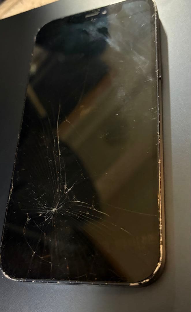 【ジャンク】iPhone 12 128GB （表裏割れあり）