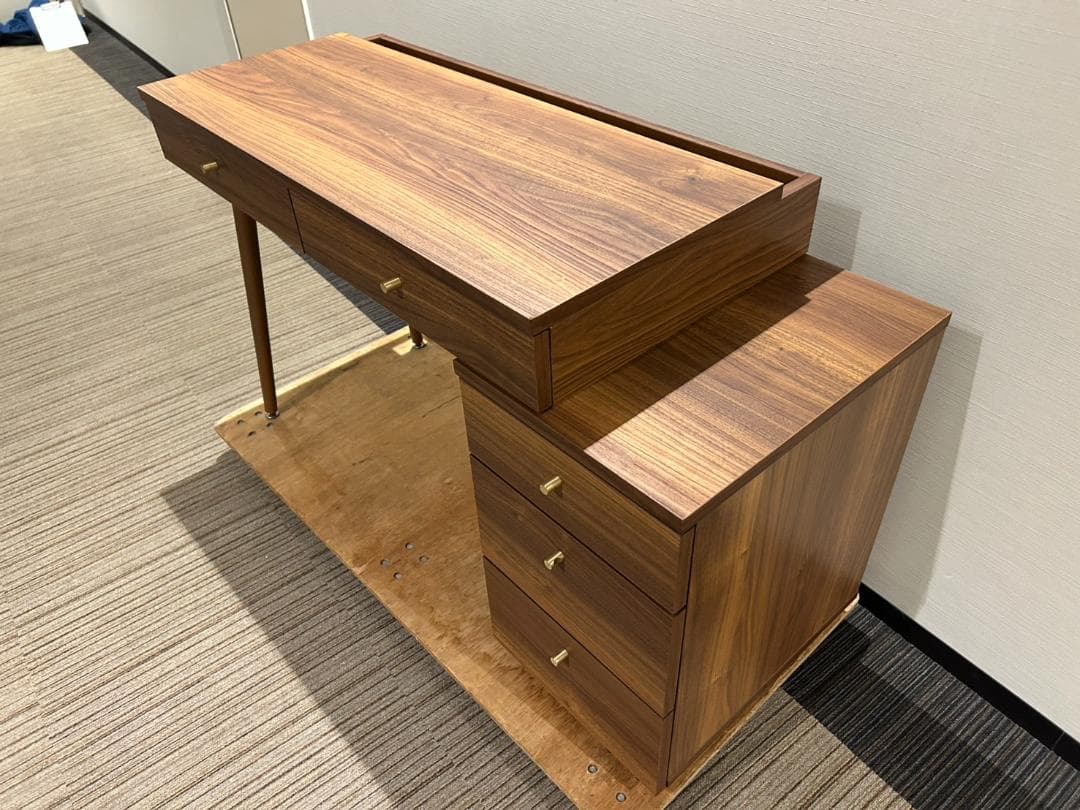 【りんご】展示品・未使用品 サイドチェスト付きドレッサーデスク ミラー無し