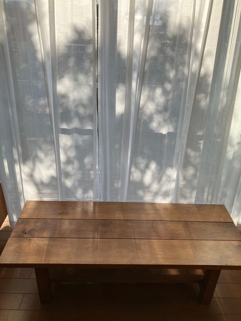 マスターウォールリビングテーブル