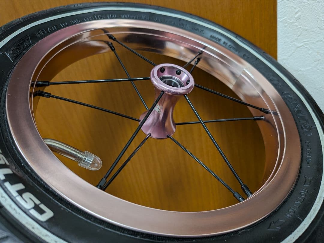 CSTタイヤ＋アルミホイール 完組 ピンク ランバイク ストライダー