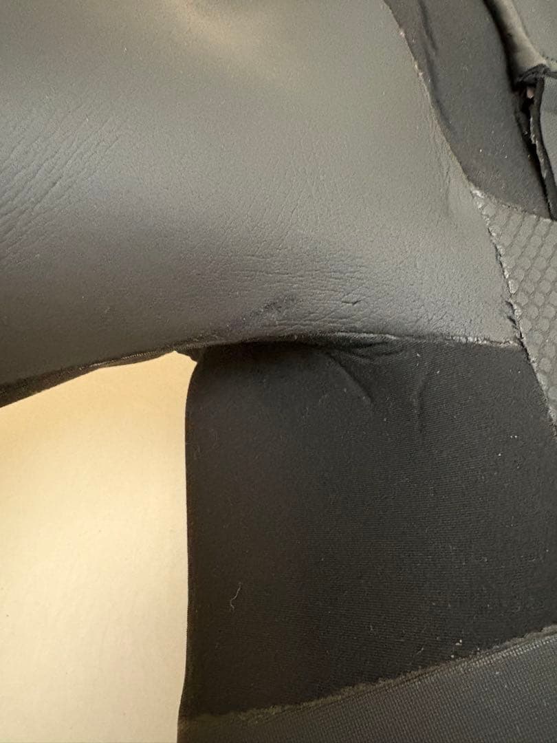 セミドライスーツ