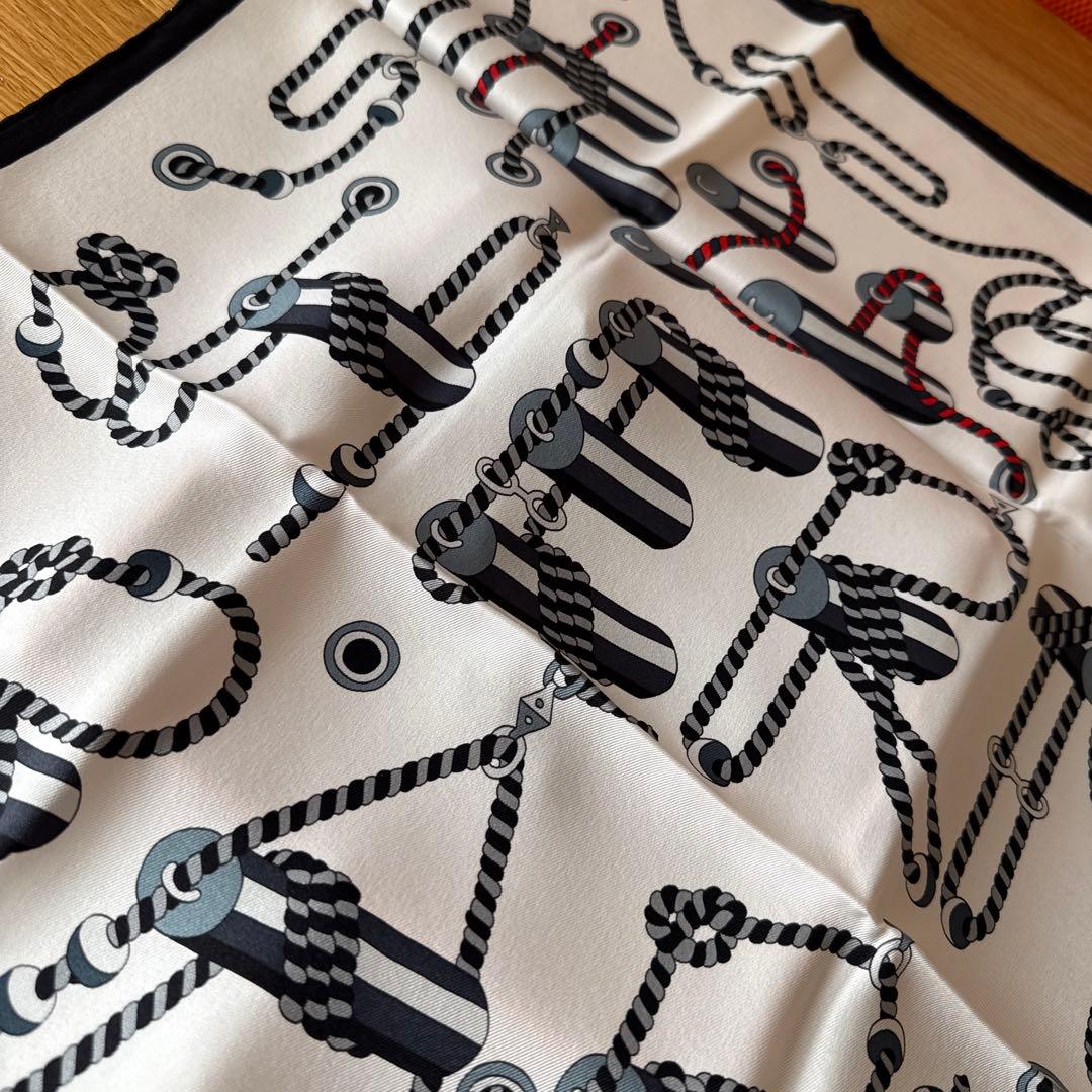 Hermès コルダージュ カレ70 スカーフ