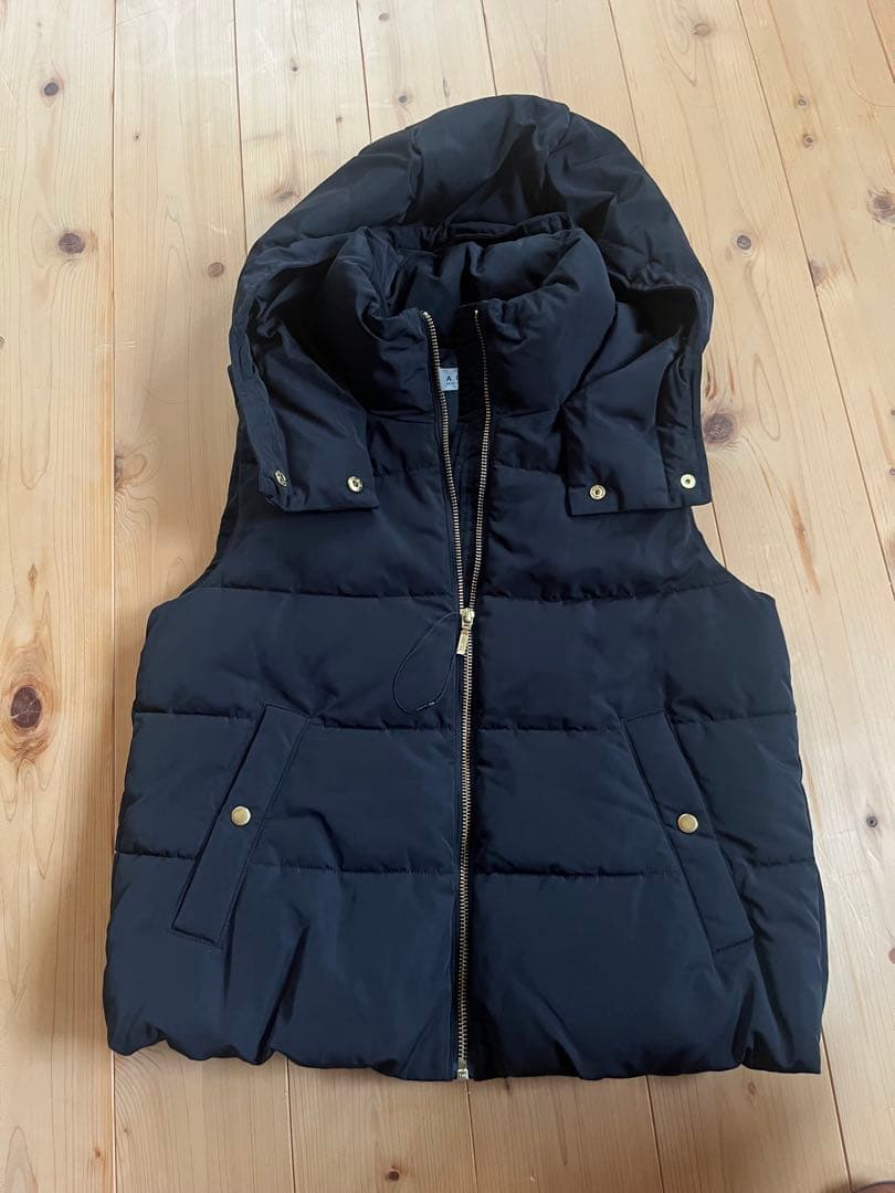 新品　アダムエロペ ダウンベスト　ダウンジャケット ブラック　黒　【送料無料】