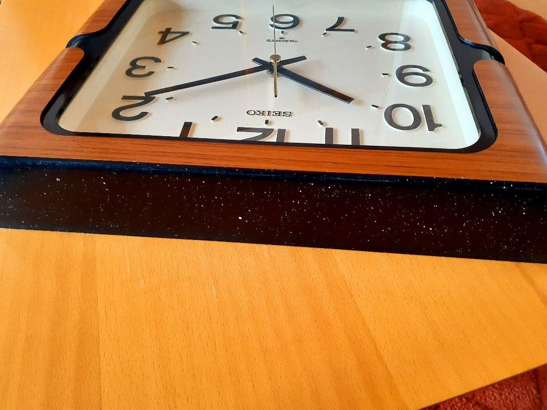 70's　SEIKO　掛け時計　ミッドセンチュリー　ビンテージ　レトロ　木目調