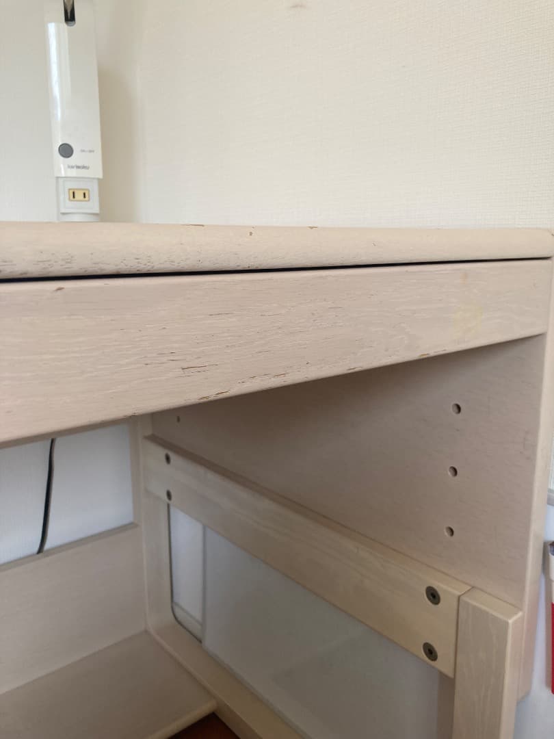 カリモク　ベネッセ　学びデスク