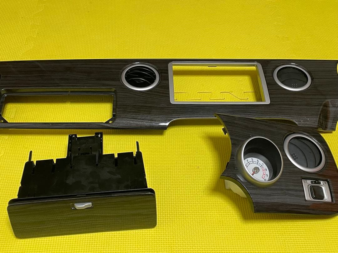 アルトラパン HE21S用 黒木目調 インパネセットタコメーター付き　SSで使用