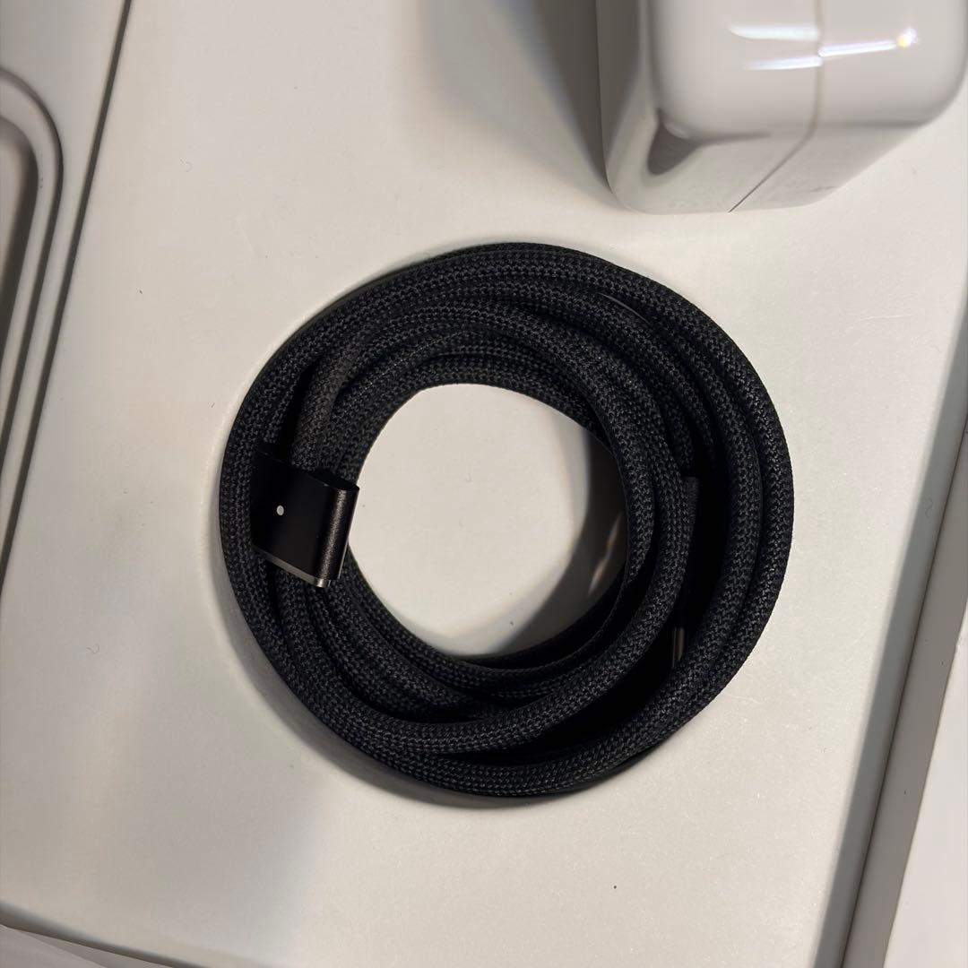 新品同様 MacBook Pro 16インチ M3 Pro 18GB 512GB