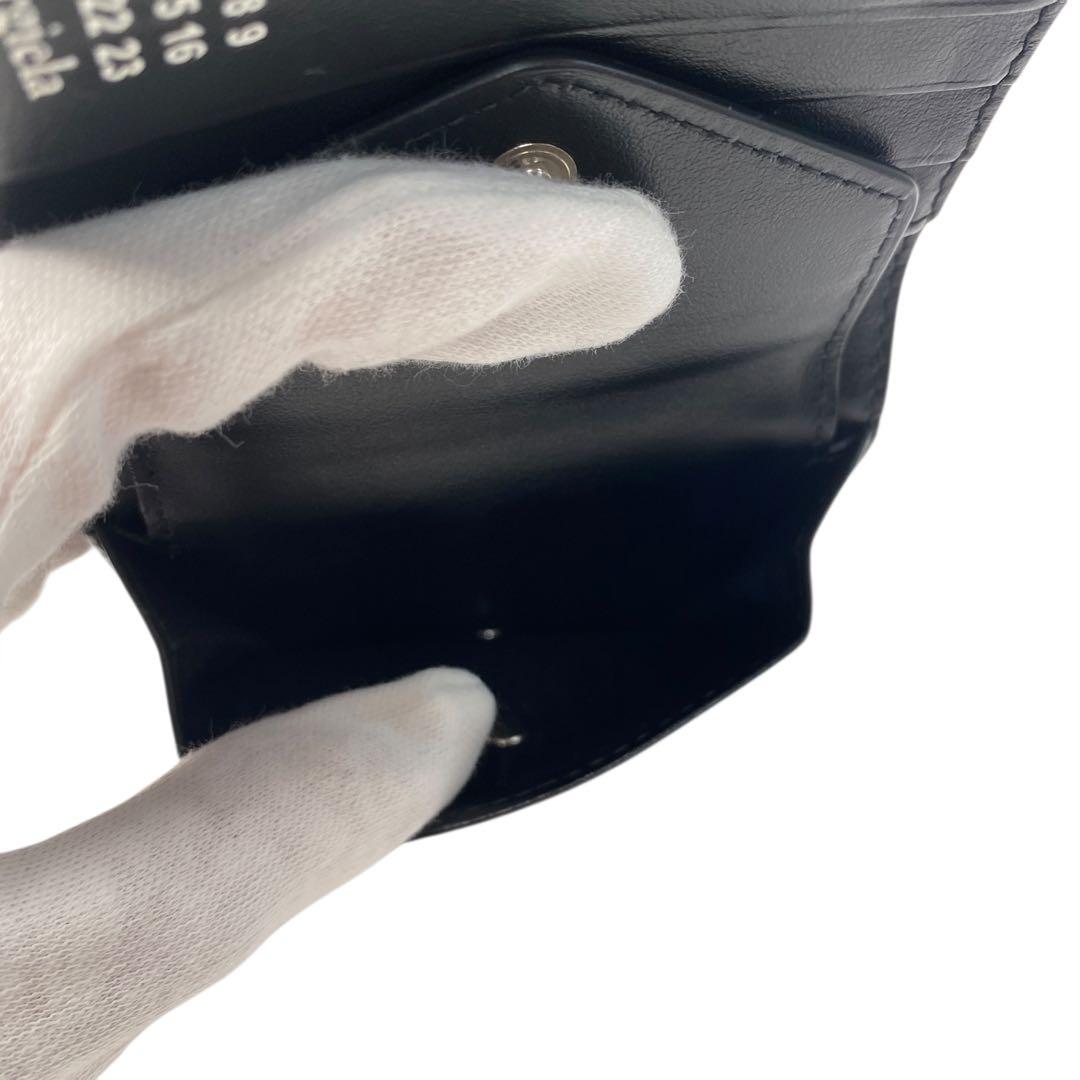 メゾンマルジェラMaison Margiela 二つ折り財布 エナメル