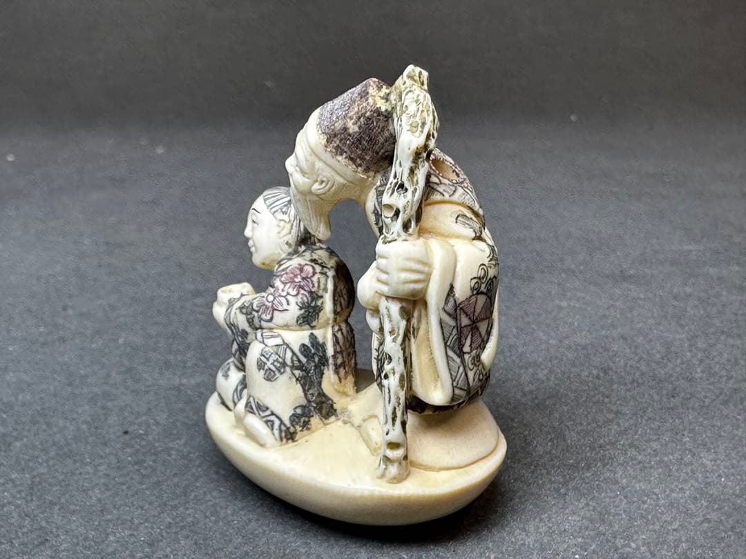 極上　置物　根付　彫刻 置物　細密細工　骨董　アンティーク