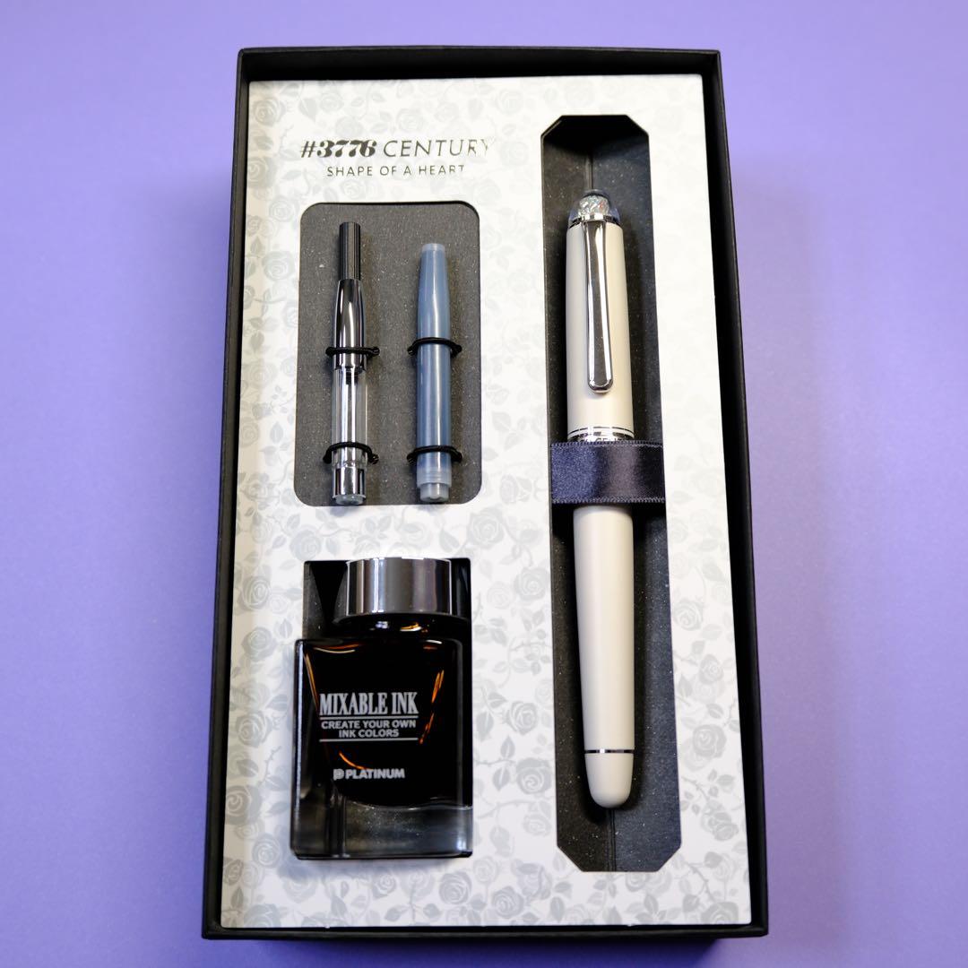 【新品】プラチナ CENTURYシェイプ・オブ・ハート イヴォワール 万年筆
