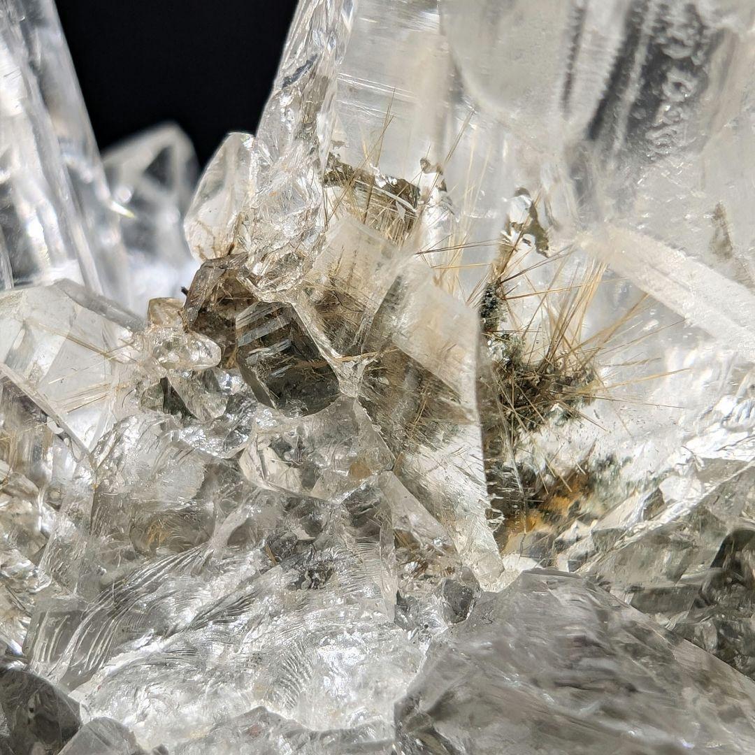 ルチル入り　マニハール産　水晶　クラスター　B