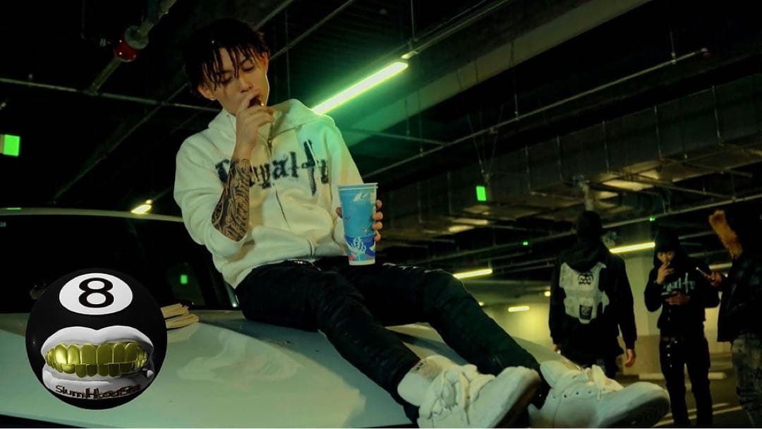 トップス ENDLESS MAD