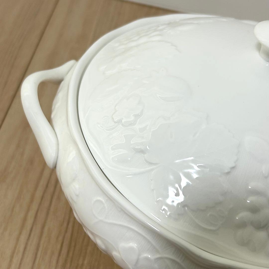 ウェッジウッド ストロベリー＆バイン スープチューリン カバードベジタブル