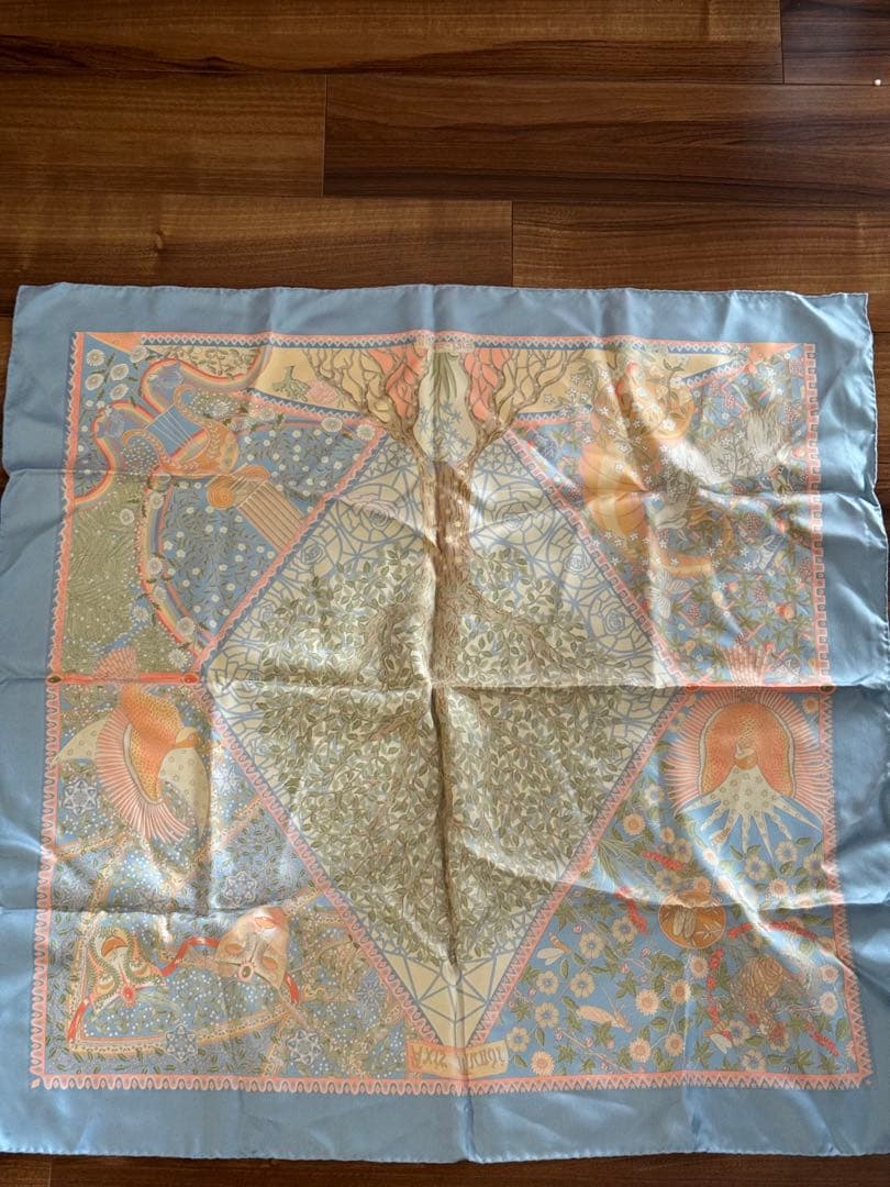 エルメス HERMES スカーフ カレ 90 Axis Mundiサーモンピンク