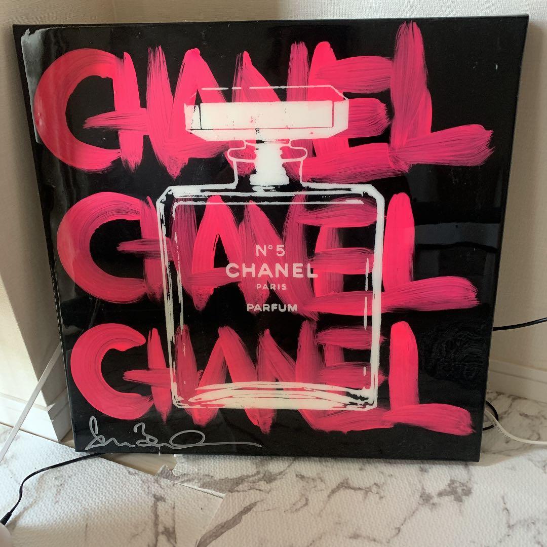 置物 Chanel