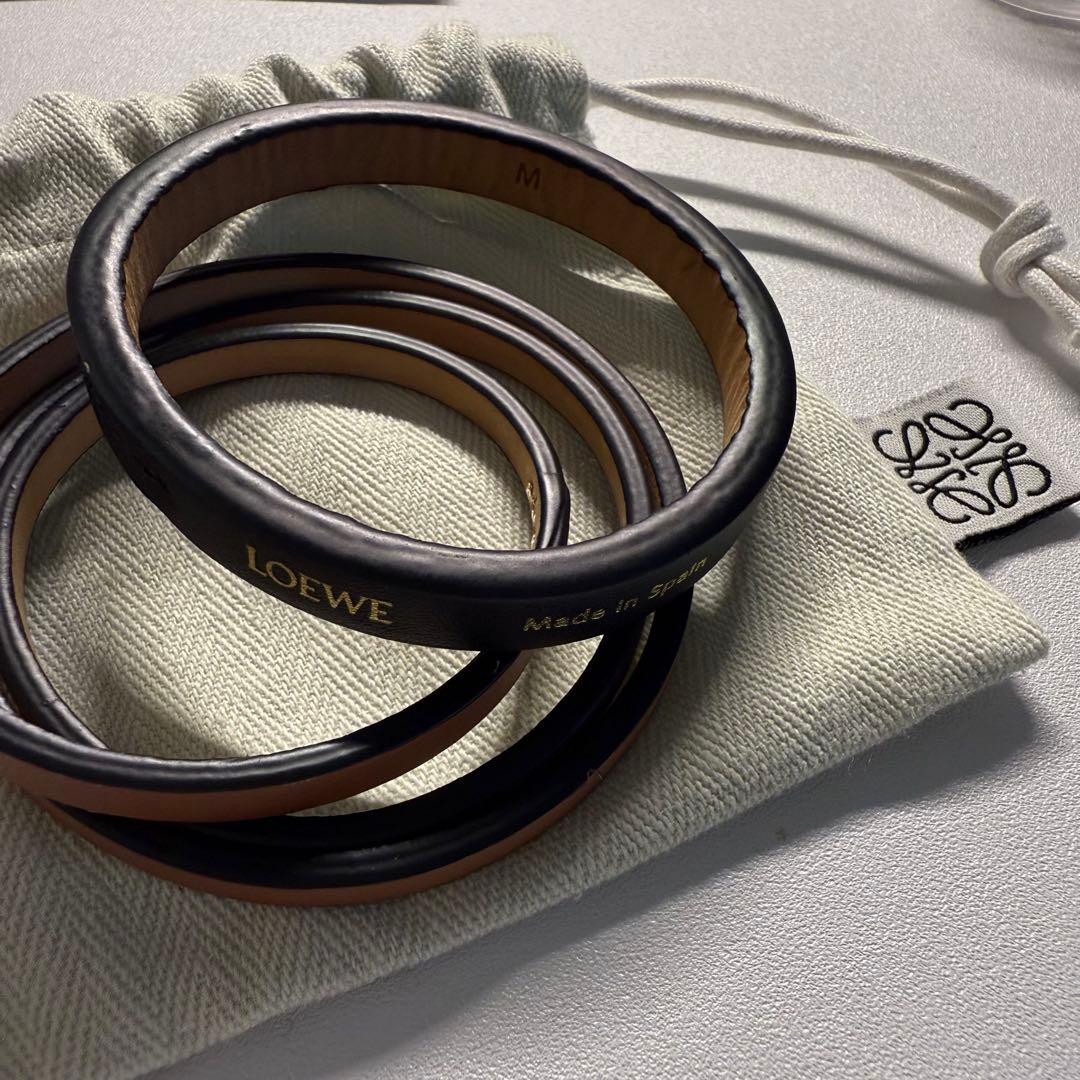 LOEWEレザーブレスレット