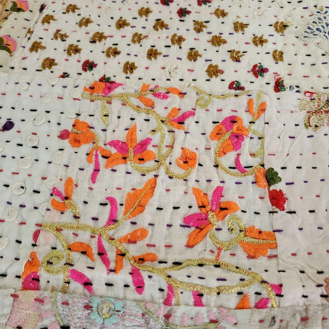 パッチワーク刺繍マルチカバー　ラリーキルト　シングルベッドi