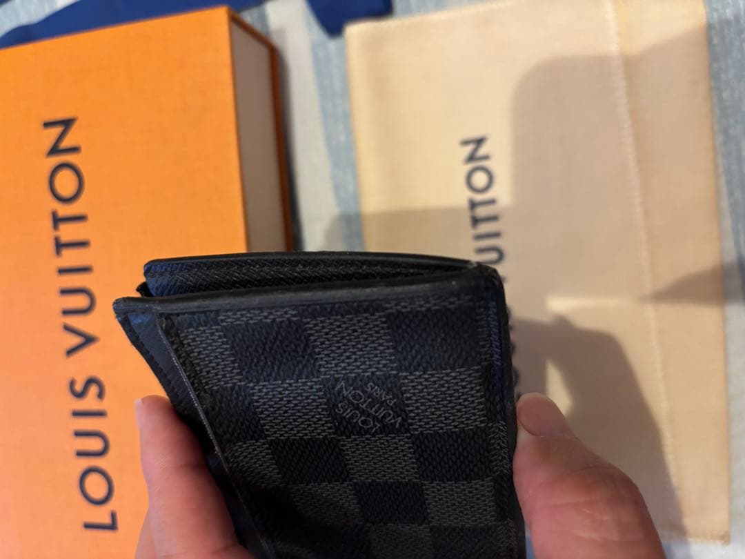 ルイヴィトンLouis Vuitton ダミエ グラフィット フラグメントケース