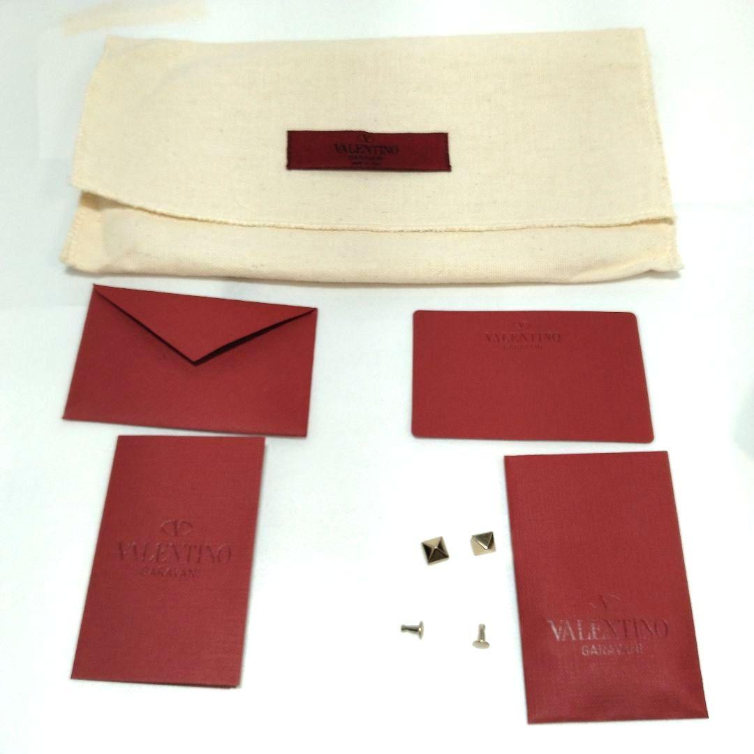 美品 VALENTINO GARAVANI 長財布 スタッズ レザー ネイビー