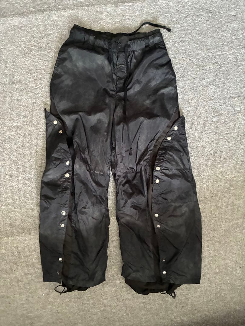 GRANCY グランシー ボタンレイヤードデザインナイロンパンツ