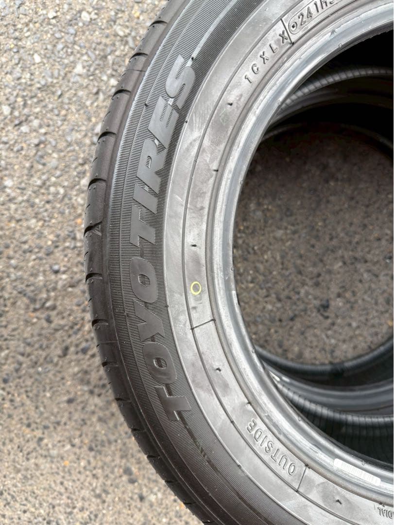 TOYO TIRES NANOENERGY J67 15インチ