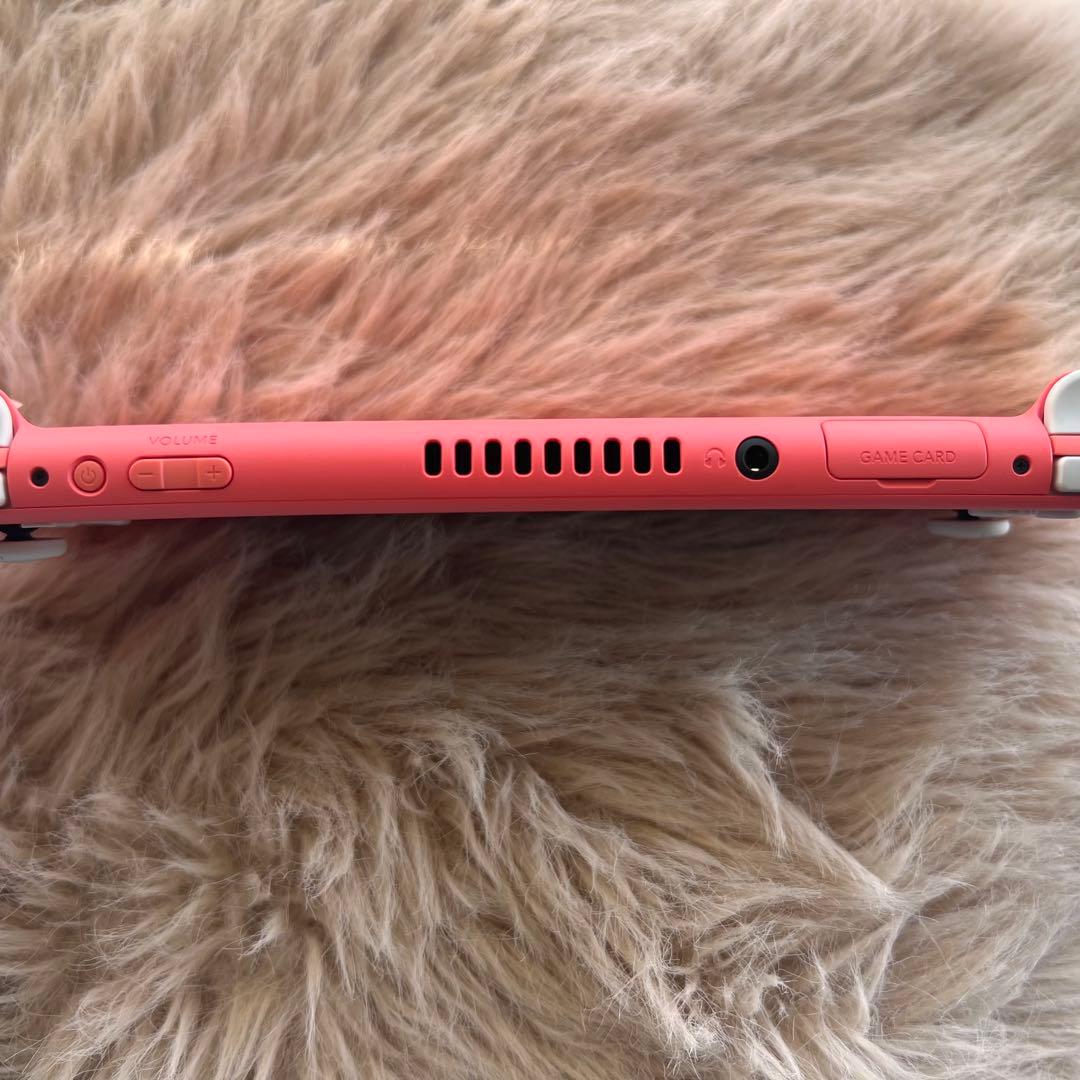 【極美品】Nintendo Switch Lite 本体+公式ケース コーラル