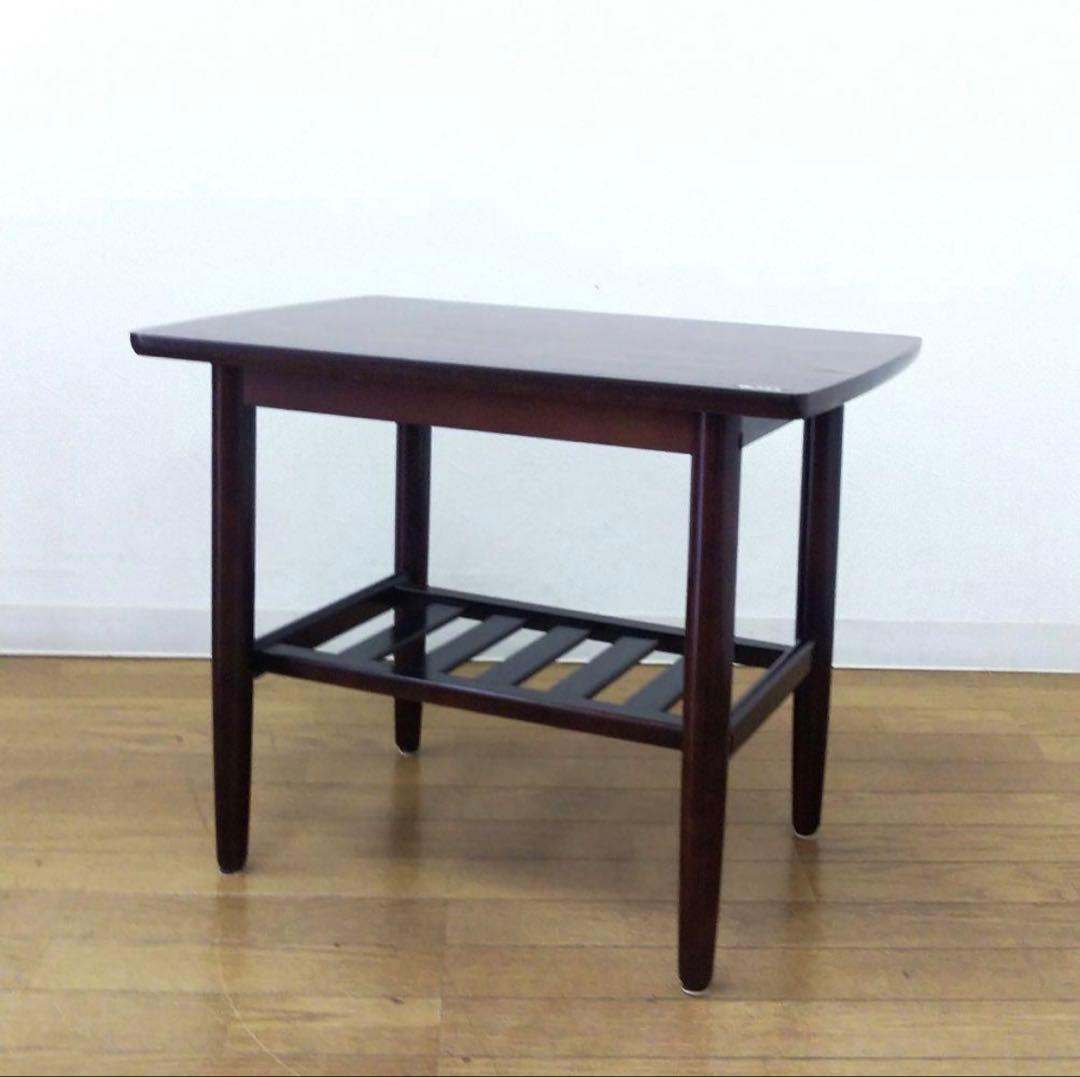 ダークブラウン木製ダイニングテーブル