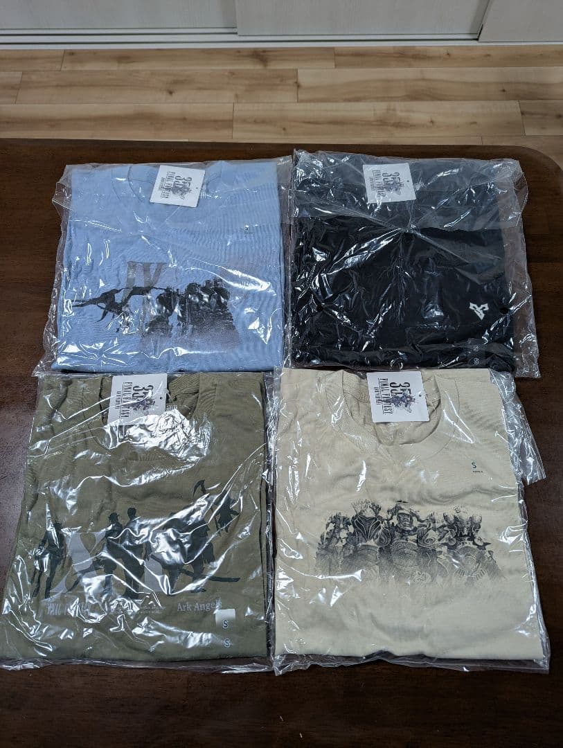 FFxユニクロ｜FF35th記念 ユニクロコラボTシャツ限定BOX