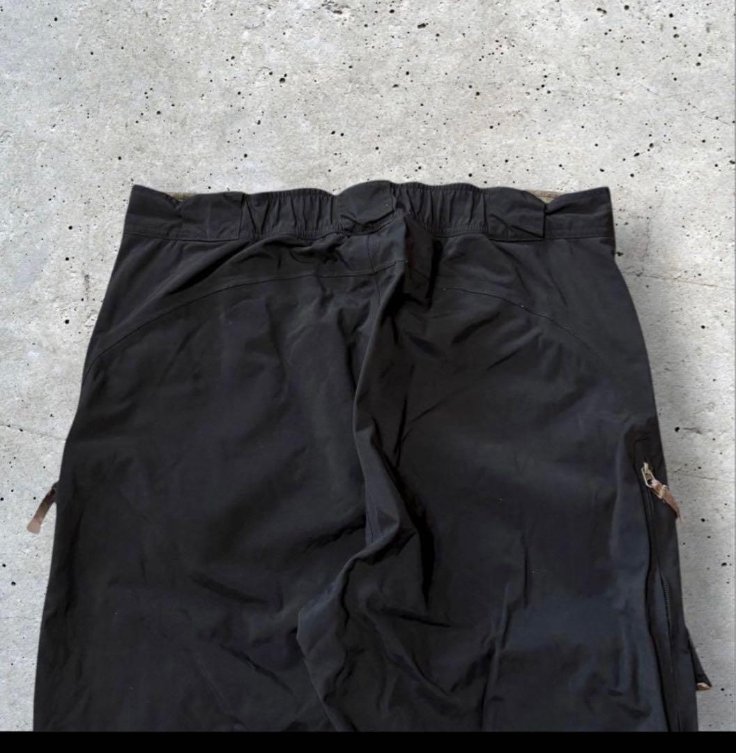 〈ザ・ノースフェイス〉スキー　スノボーパンツ　L 黒　ハイベント　刺繍ロゴ　k