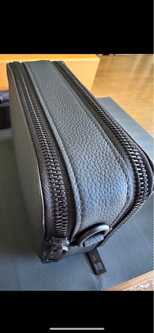 K⭐︎【未使用級極美品】LOUIS VUITTON アルファ・ウェアラブル