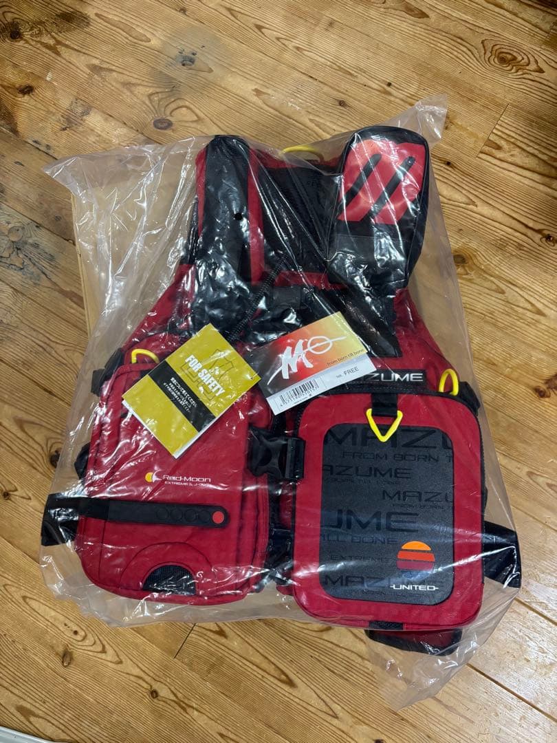 mazume レッドムーンライフジャケットIX MZLJ-827