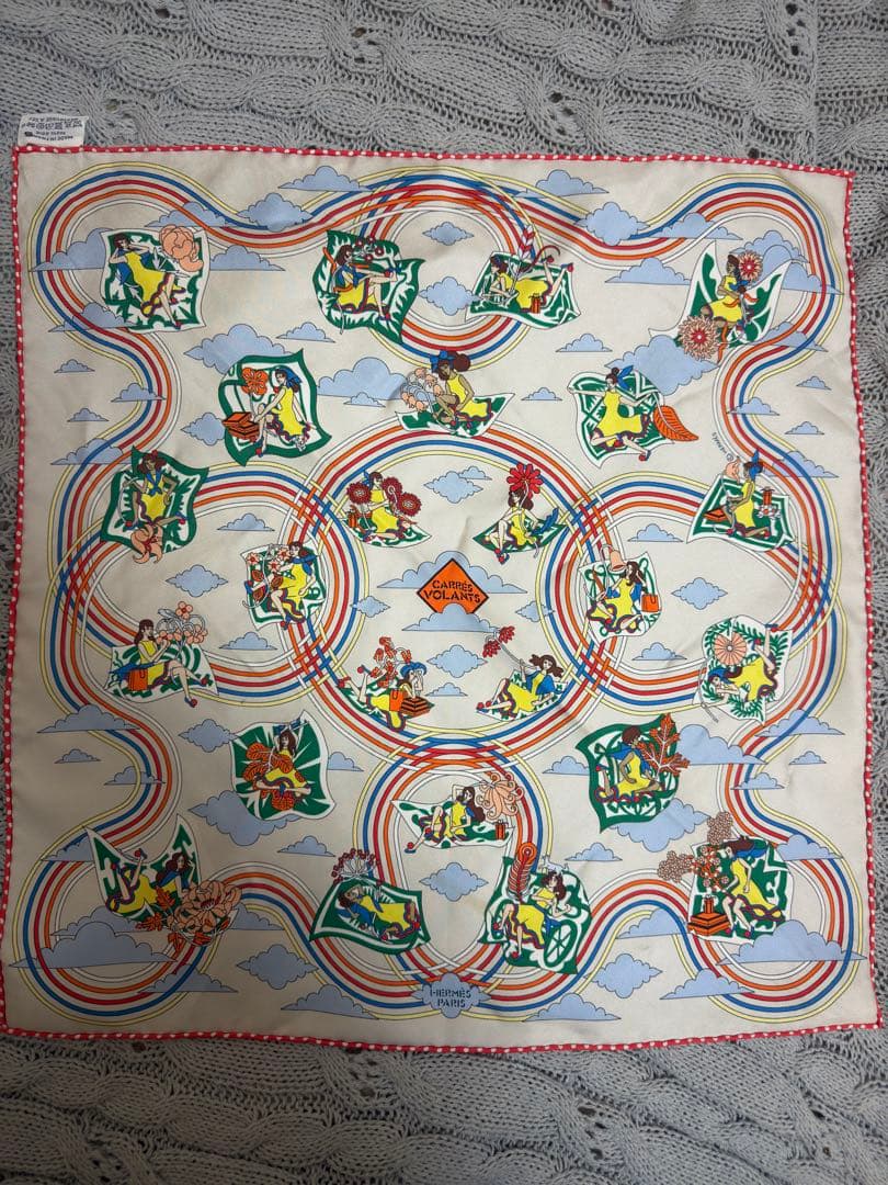 HERMÈS シルクスカーフガヴロッシュ 45 空飛ぶカレ
