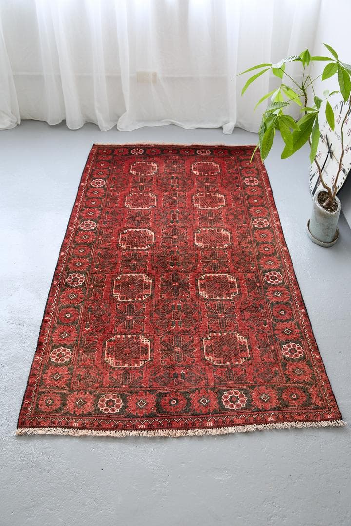 ヴィンテージ絨毯　トライバルラグ　トルクメン族　ウール（193×99cm）赤・黒