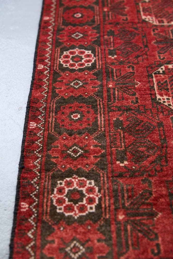 ヴィンテージ絨毯　トライバルラグ　トルクメン族　ウール（193×99cm）赤・黒