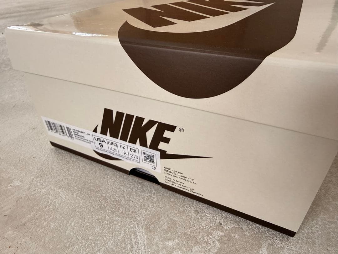 NIKE トラビススコット エアジョーダン1