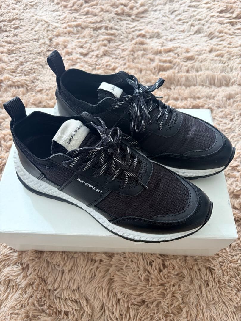 定価3万円 EMPORIO ARMANI レザーパネルレースアップスニーカー黒