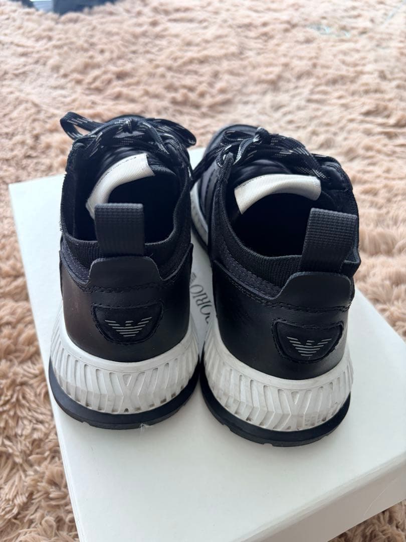 定価3万円 EMPORIO ARMANI レザーパネルレースアップスニーカー黒