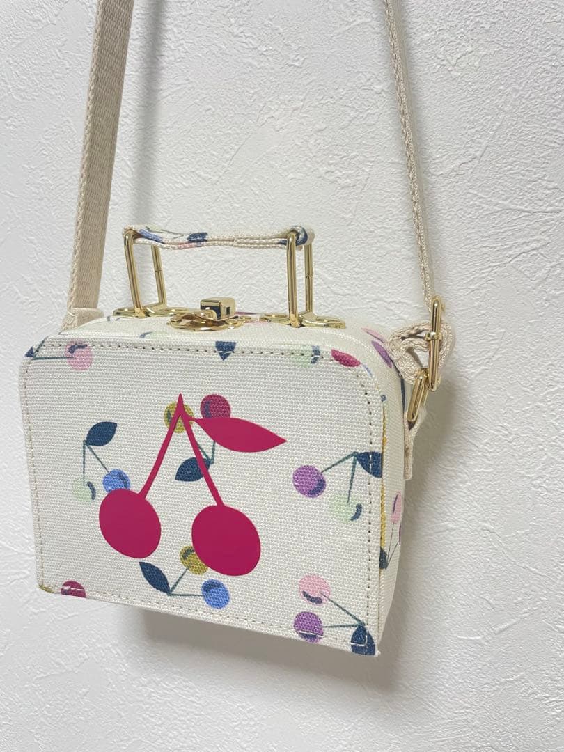 新品　ボンポワン　トランクバック